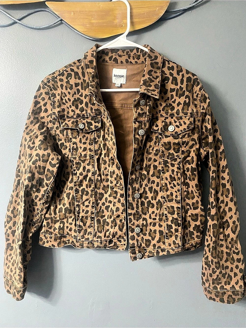Kensie Leopard Print Denim Jacket Size Large Like New